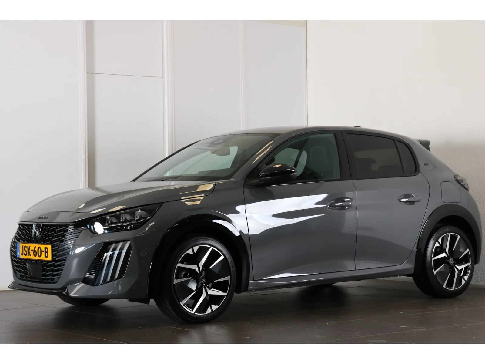 Peugeot 208 (2025) — foto 1