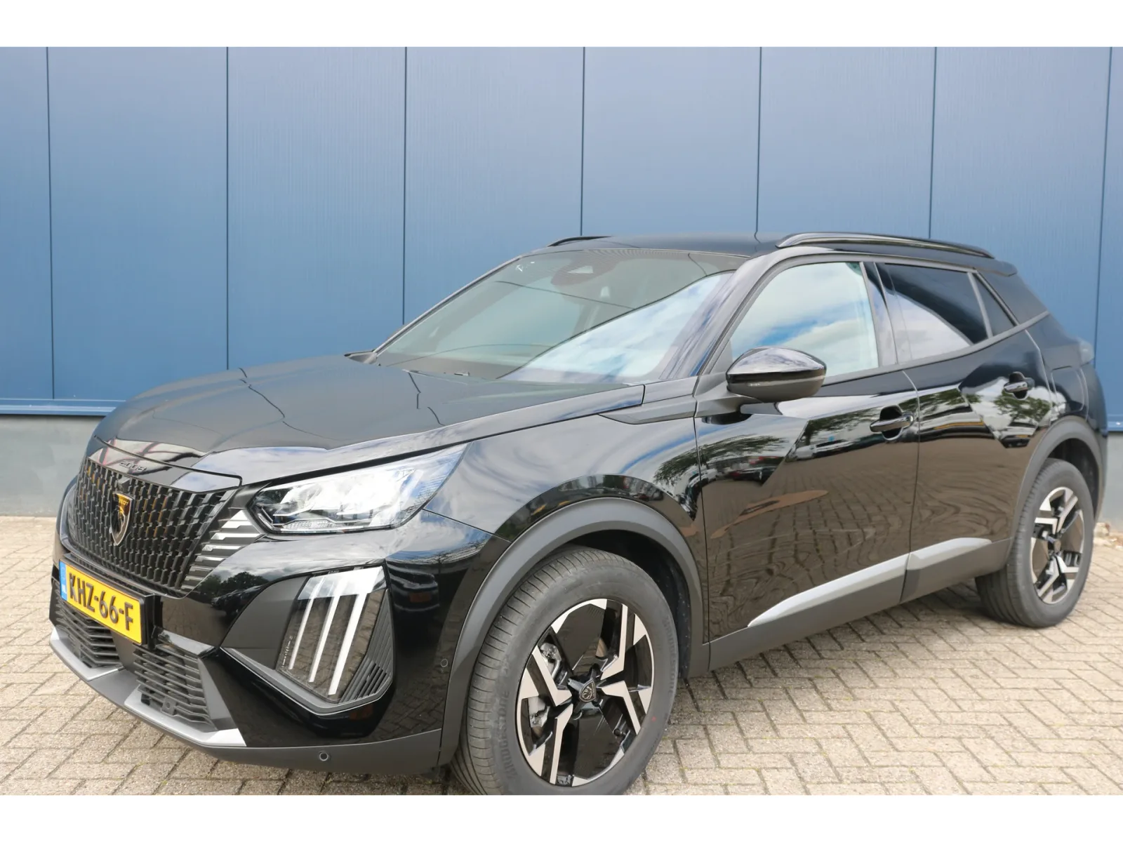 Peugeot 2008 (2025) — foto 1