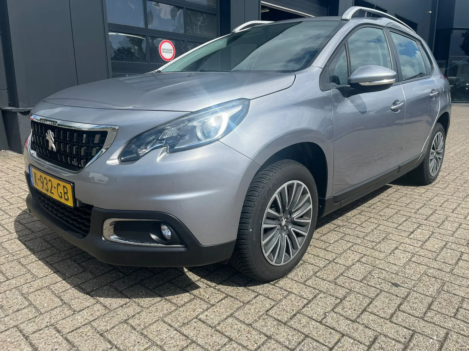 Peugeot 2008 (2018) — foto 1