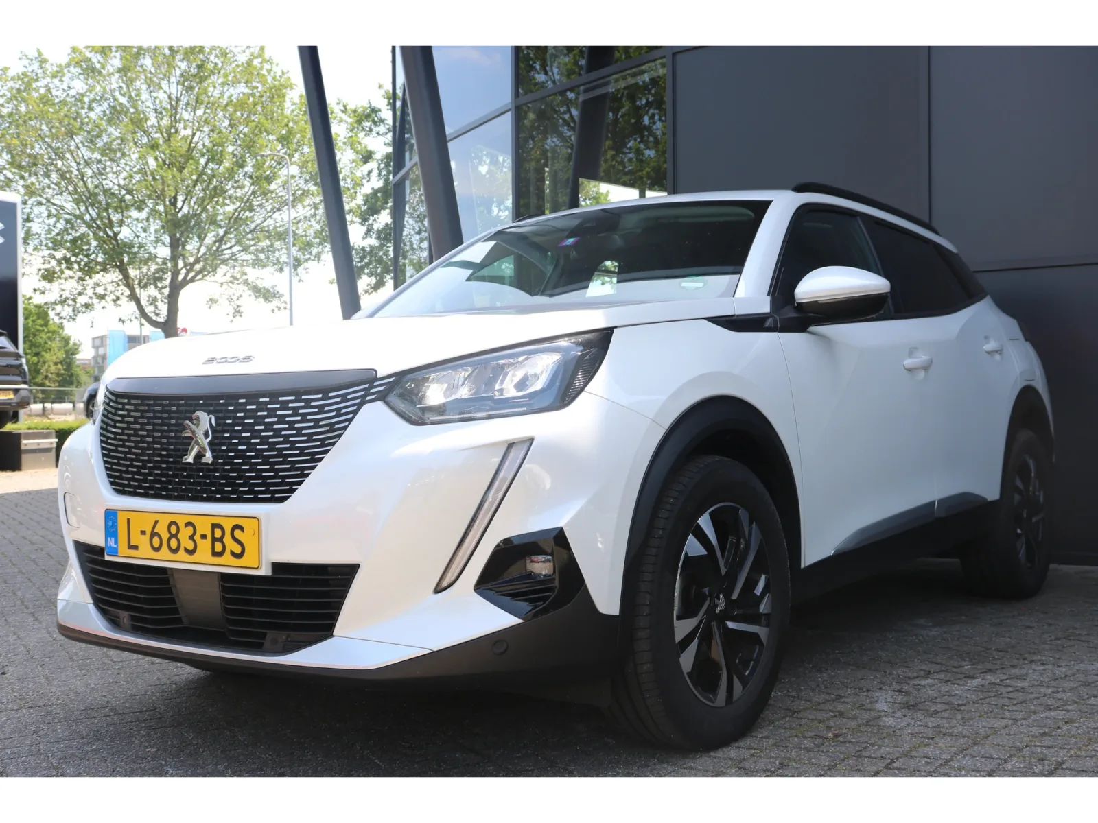 Peugeot 2008 (2021) — foto 1