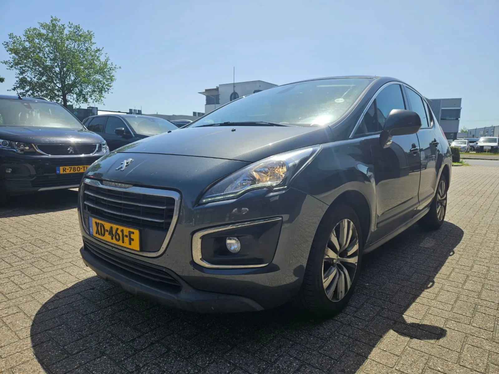 Peugeot 3008 (2016) — foto 1