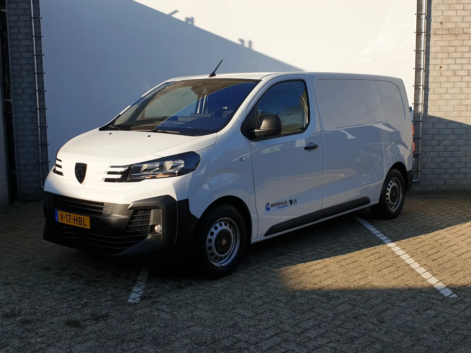 Peugeot Expert (2024) — foto 1