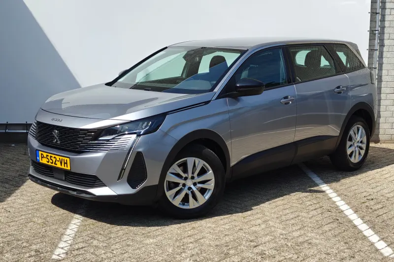 Peugeot 5008 (2022)