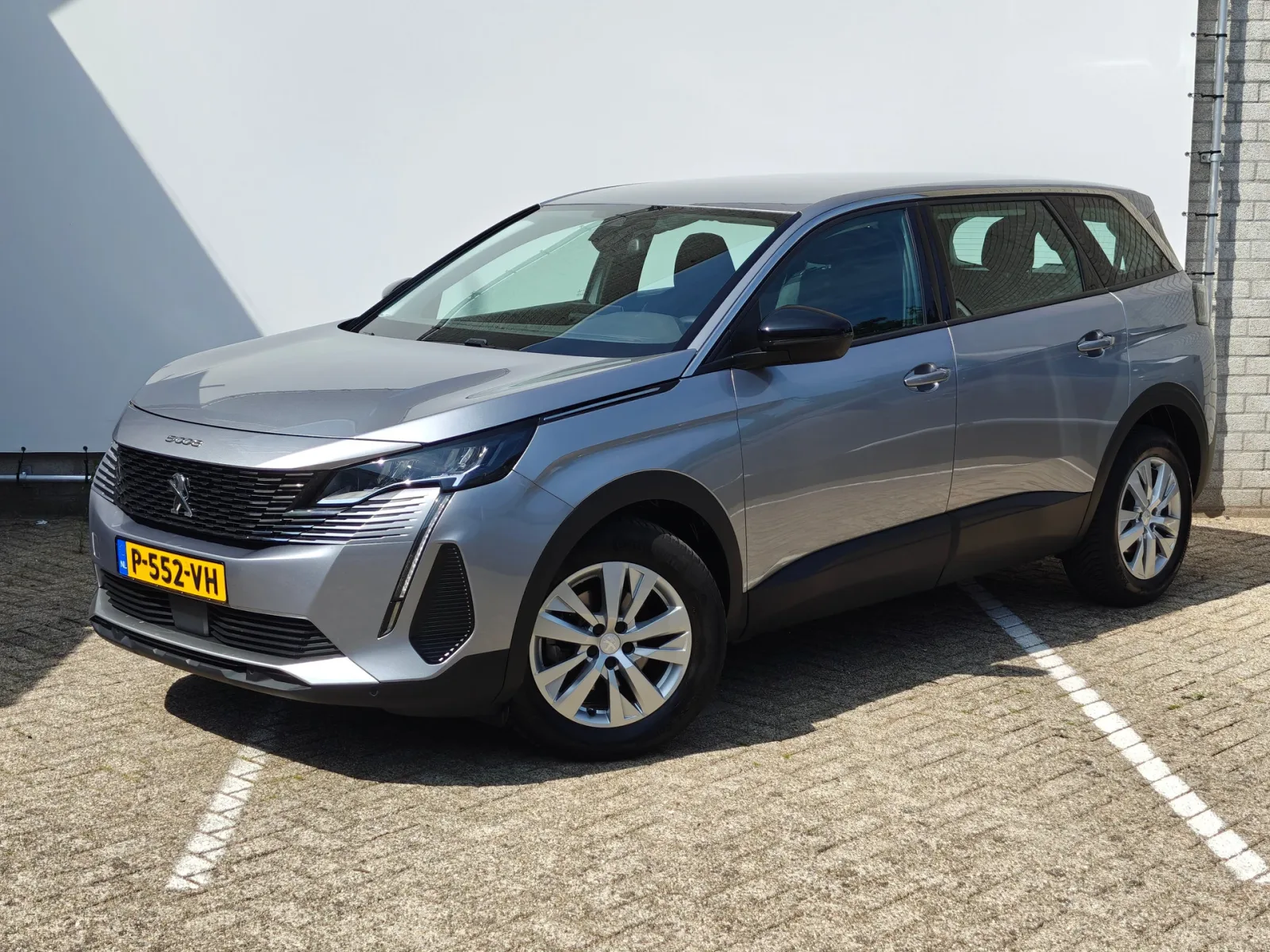 Peugeot 5008 (2022) — foto 1
