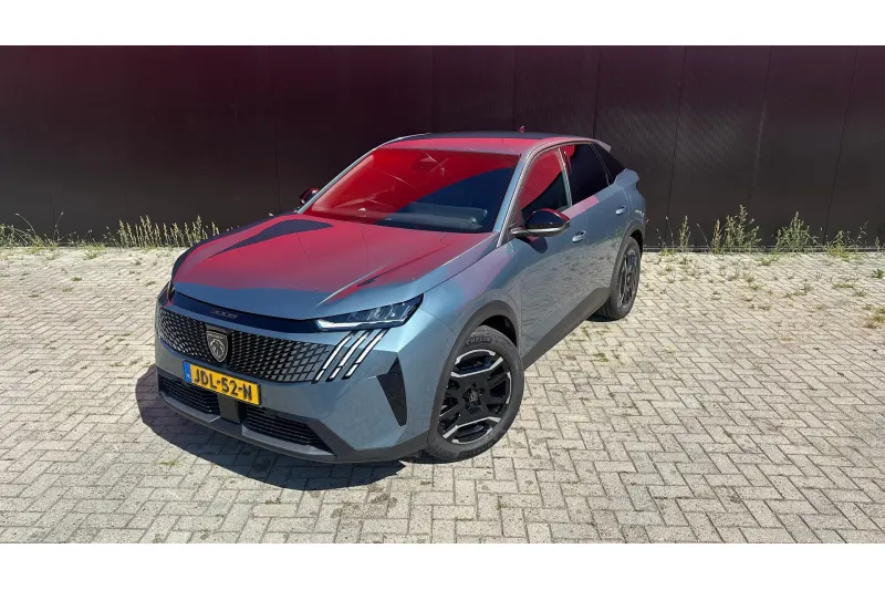 Peugeot e-3008 (2025)