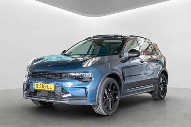 Lynk & Co 01 (2023)