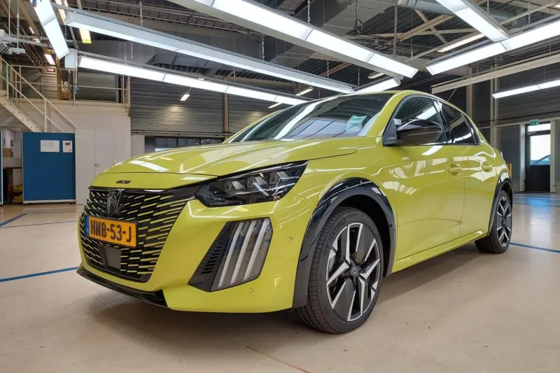 Peugeot e-208 (2025)