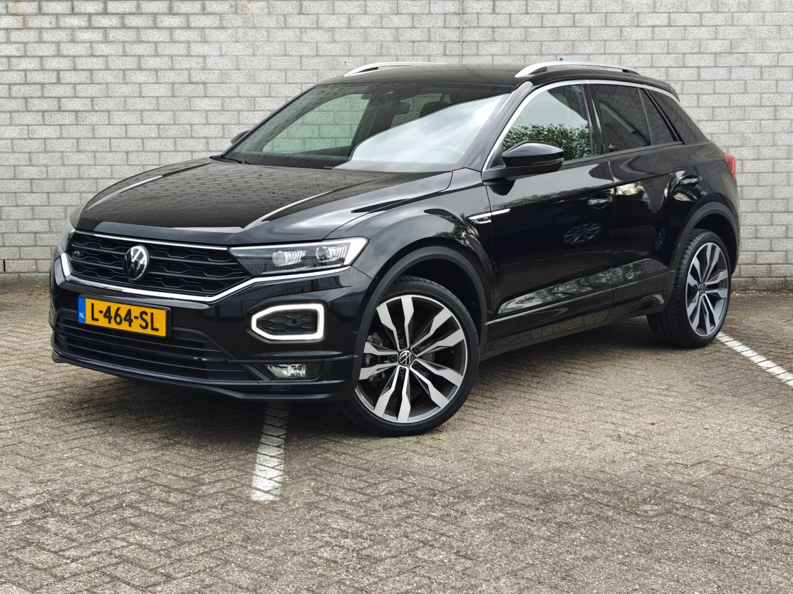 Volkswagen T-Roc (2021) — foto 1