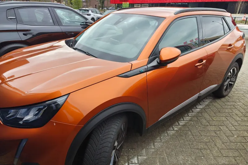 Peugeot e-2008 (2021)