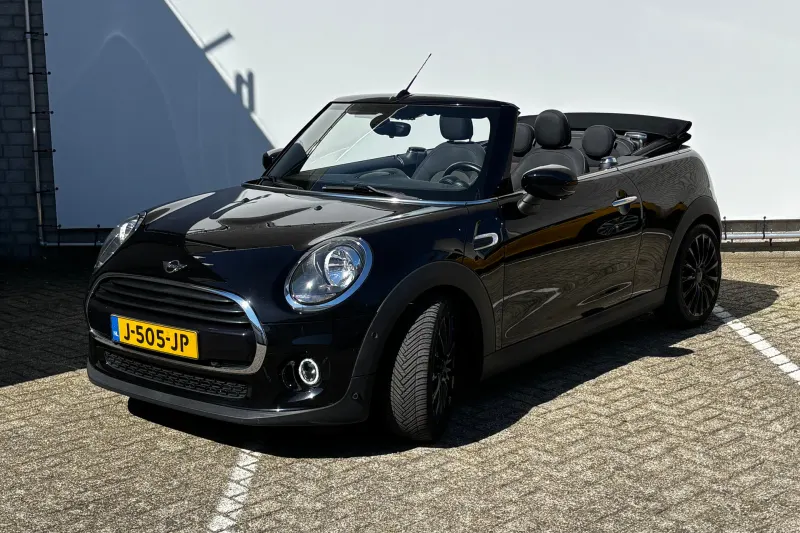 MINI Cabrio (2019)