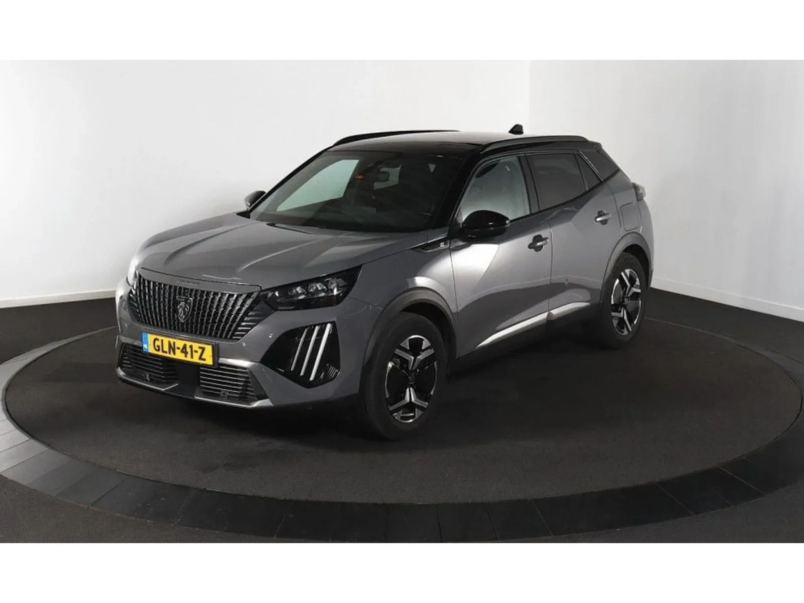 Peugeot e-2008 (2024) — foto 1