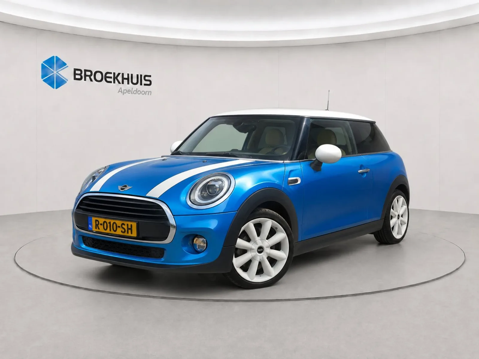 MINI 15 Cooper Chili Serious Business (2019) — foto 1