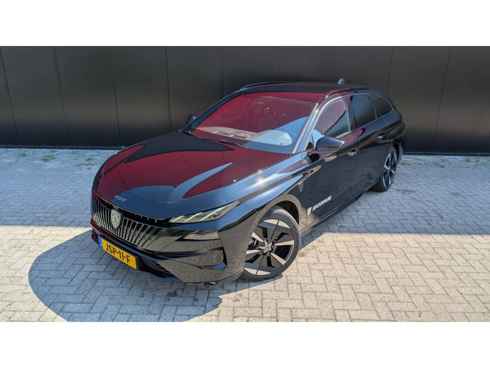 Peugeot e-308 (2025) — foto 1