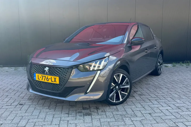 Peugeot 208 (2021)