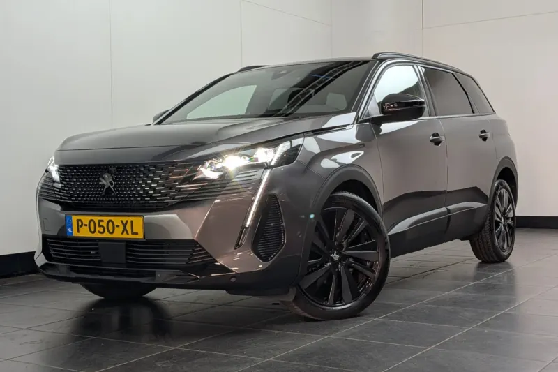 Peugeot 5008 (2022)