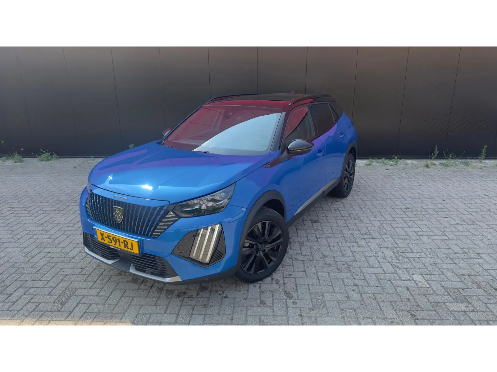 Peugeot 2008 (2024) — foto 1