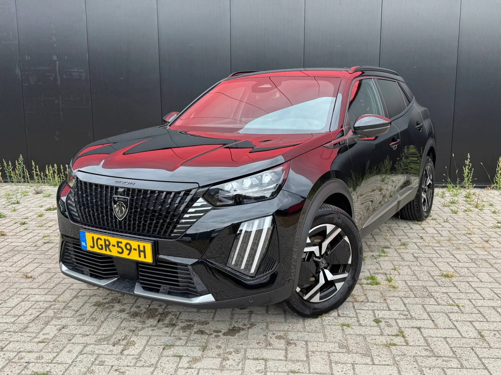 Peugeot 2008 (2025) — foto 1