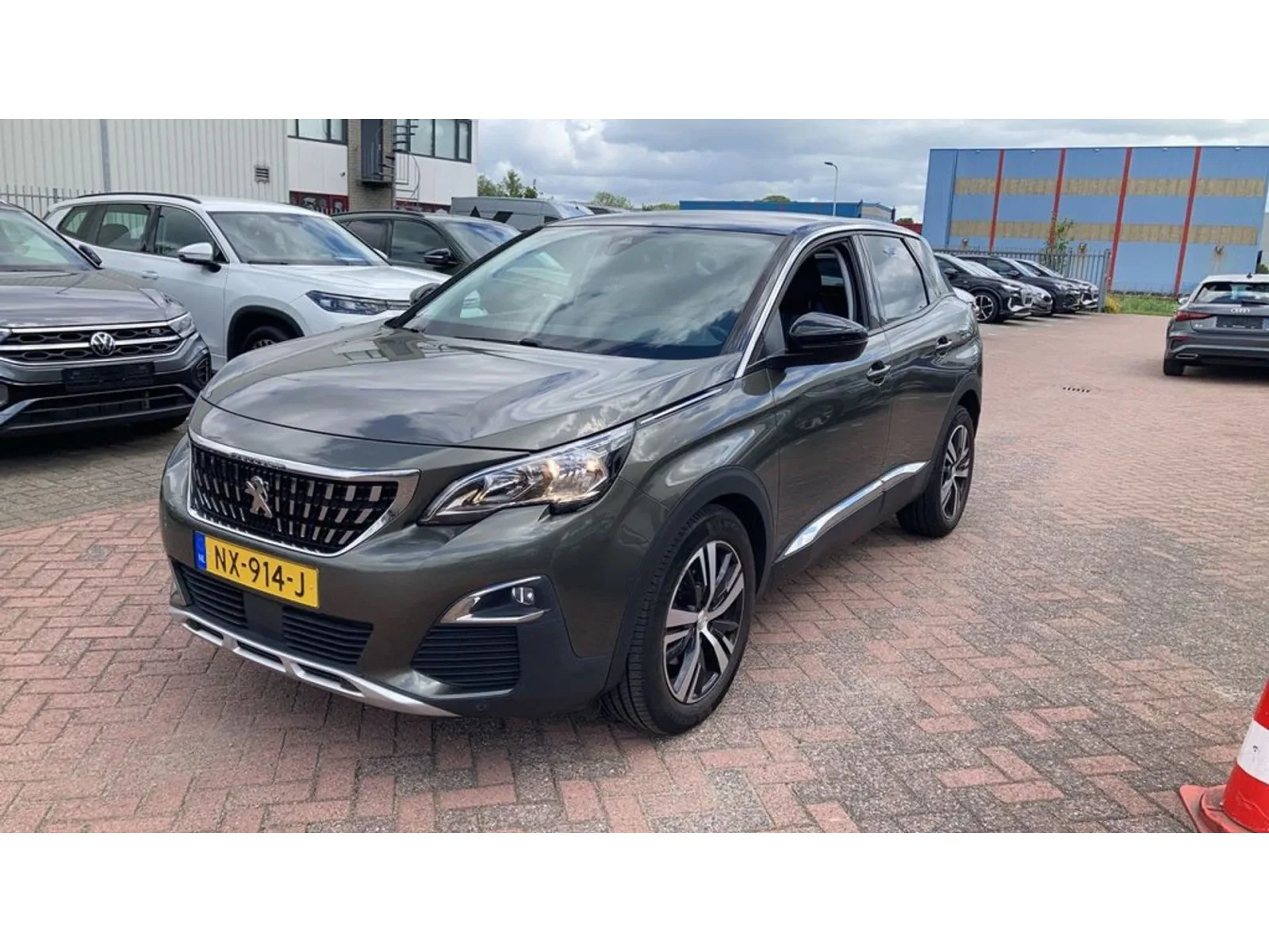 Peugeot 3008 (2017) — foto 1