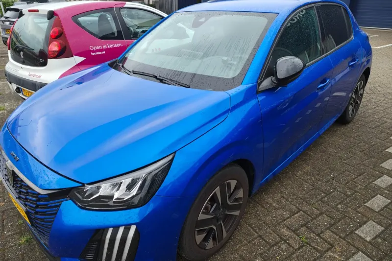 Peugeot 208 (2024)