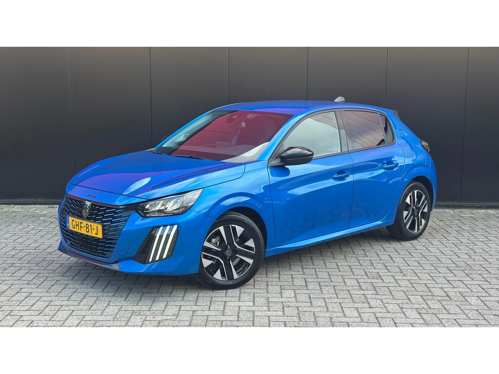 Peugeot 208 (2024) — foto 1