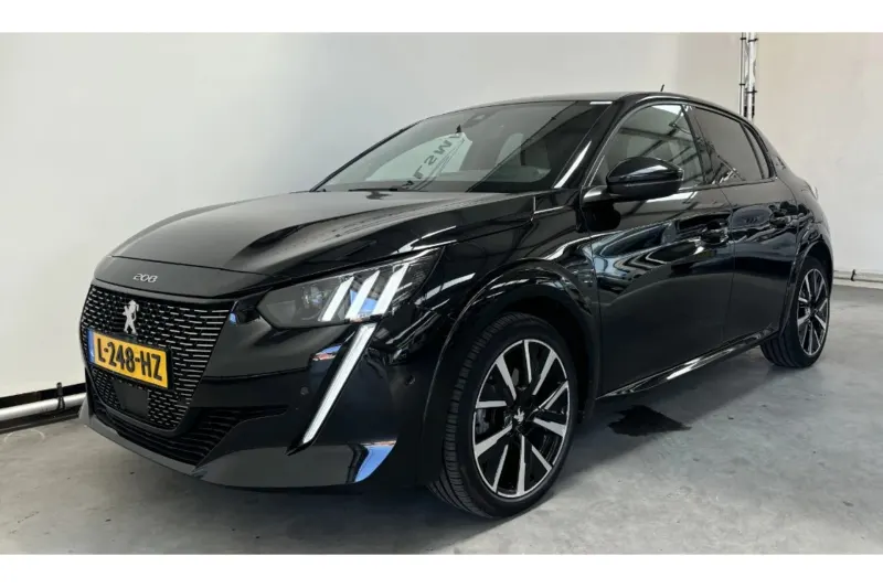 Peugeot 208 (2021)