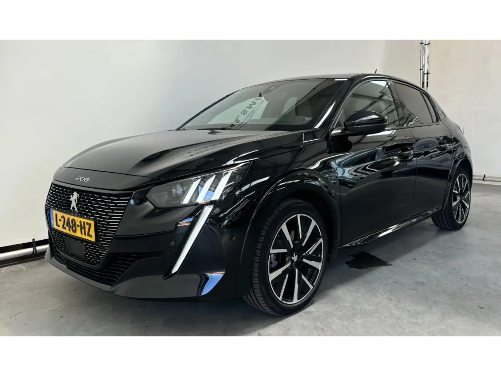 Peugeot 208 (2021) — foto 1