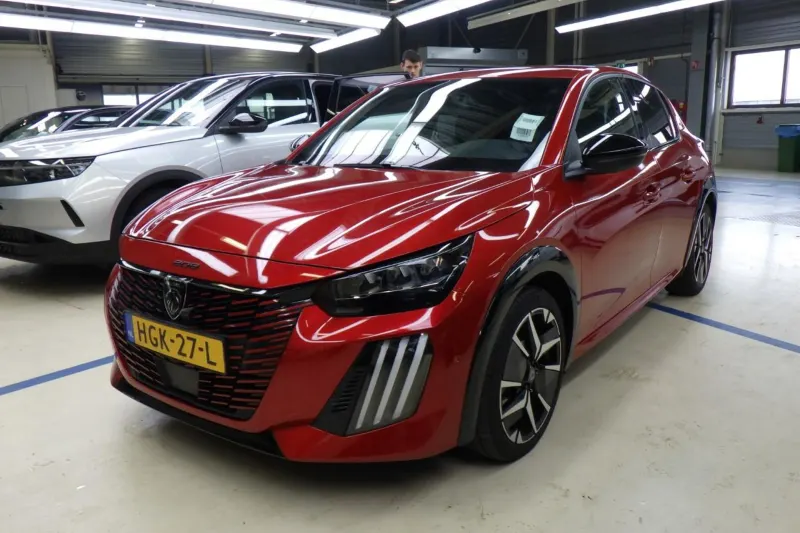 Peugeot 208 (2025)