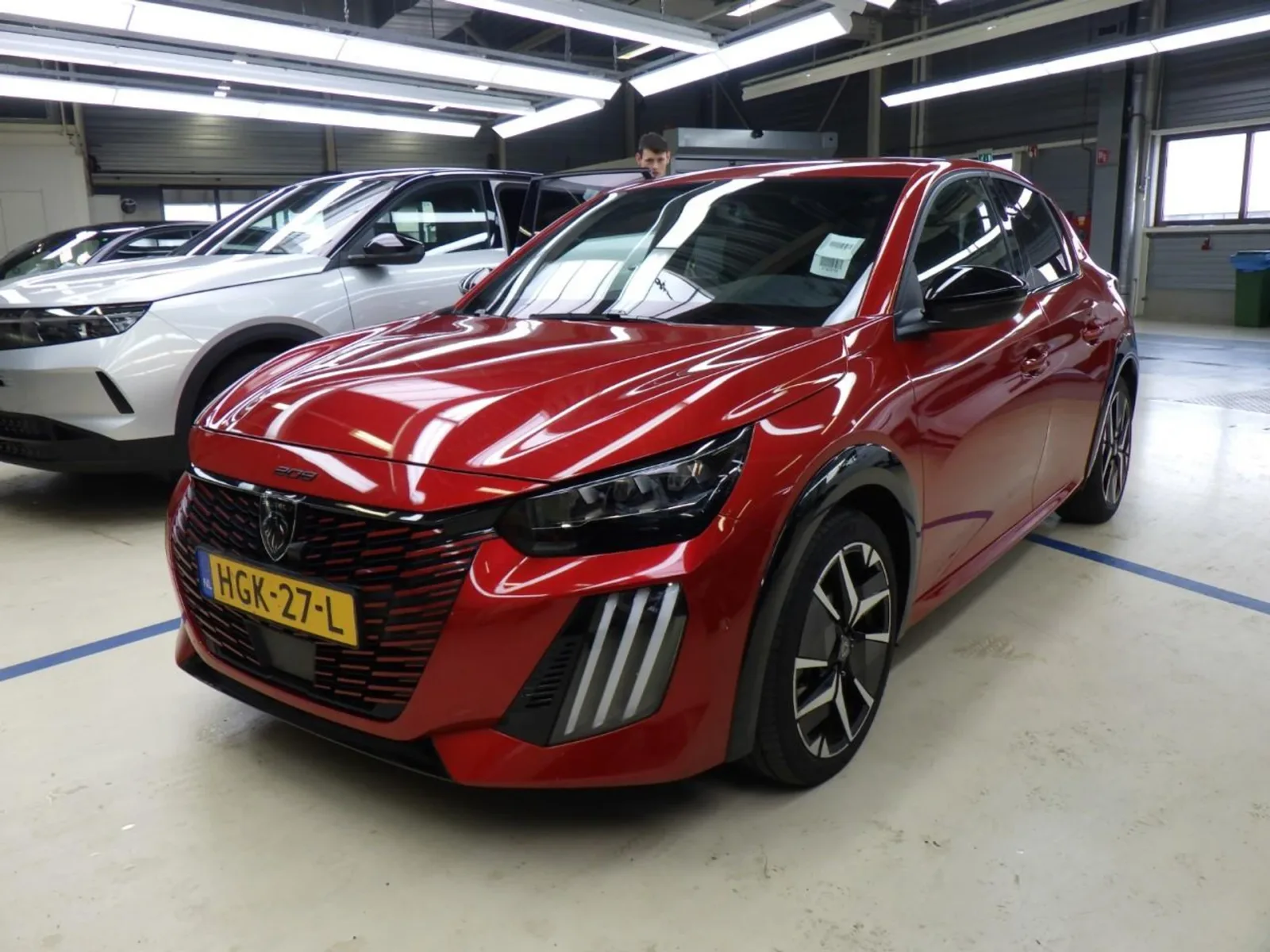 Peugeot 208 (2025) — foto 1