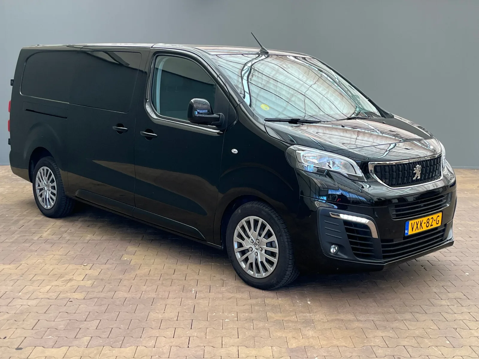 Peugeot Expert (2023) — foto 1