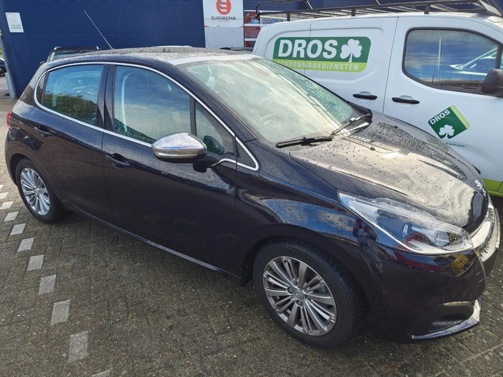 Peugeot 208 (2016) — foto 1