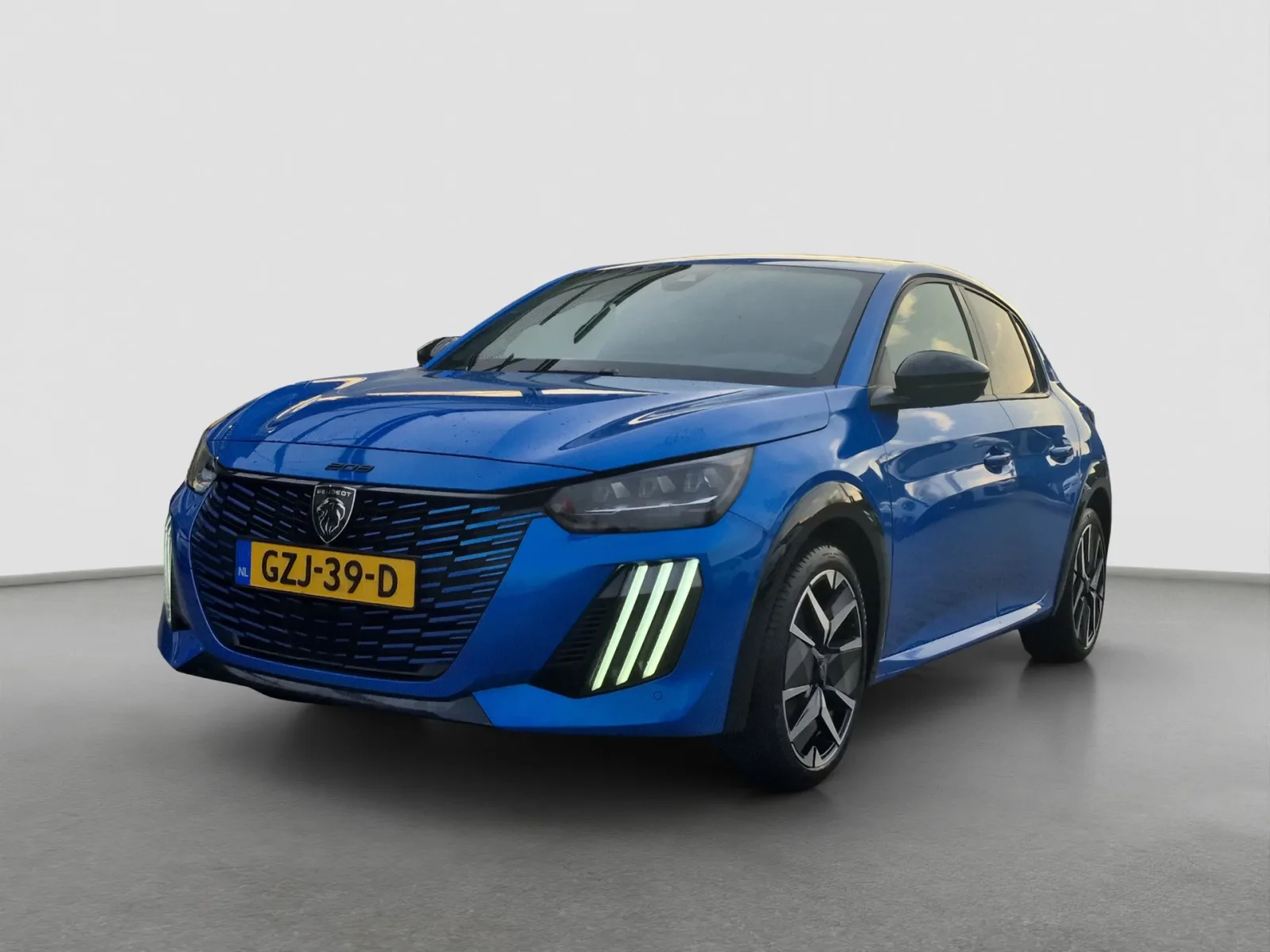 Peugeot 208 (2024) — foto 1