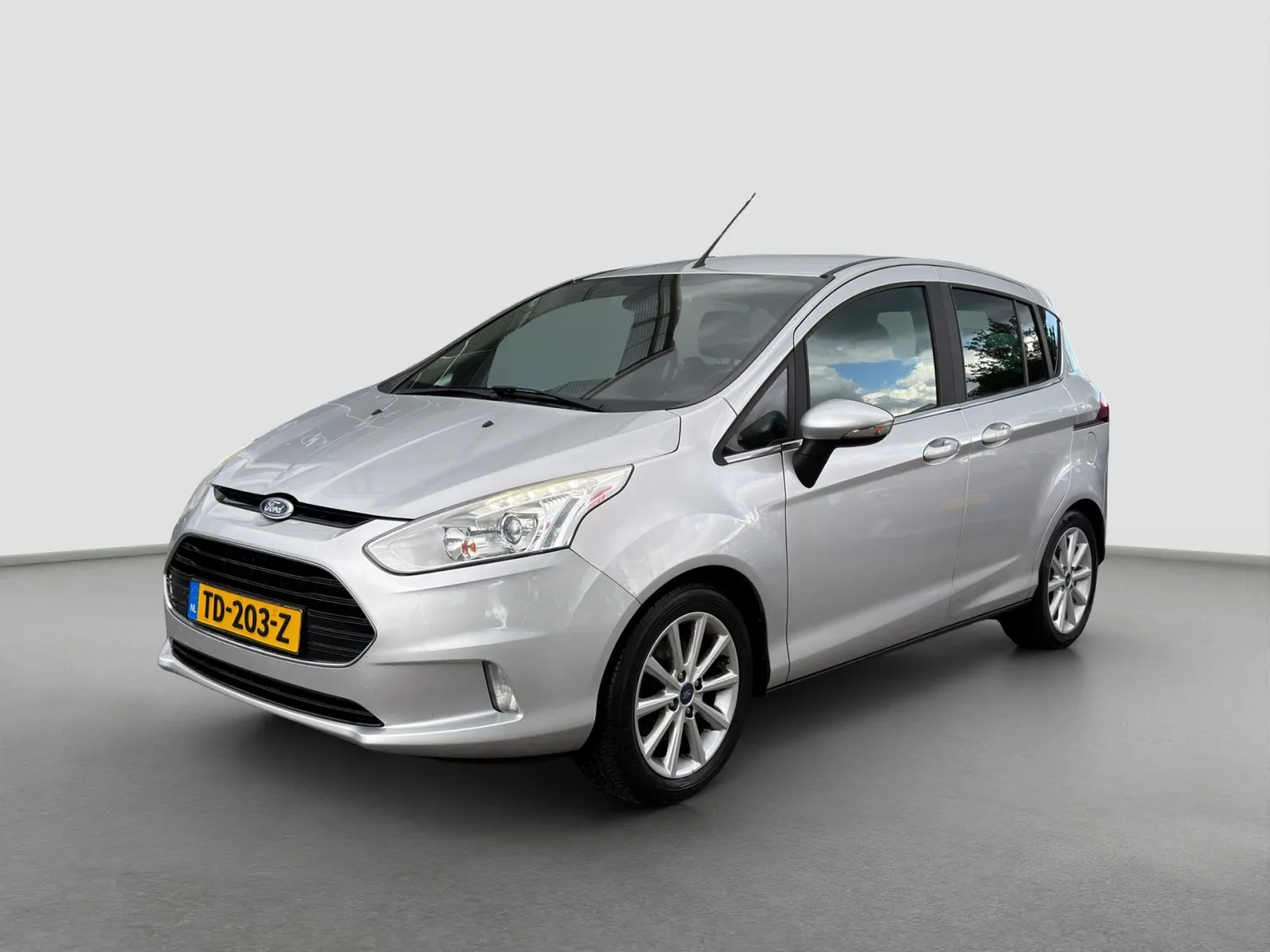 Ford B-Max (2017) — foto 1