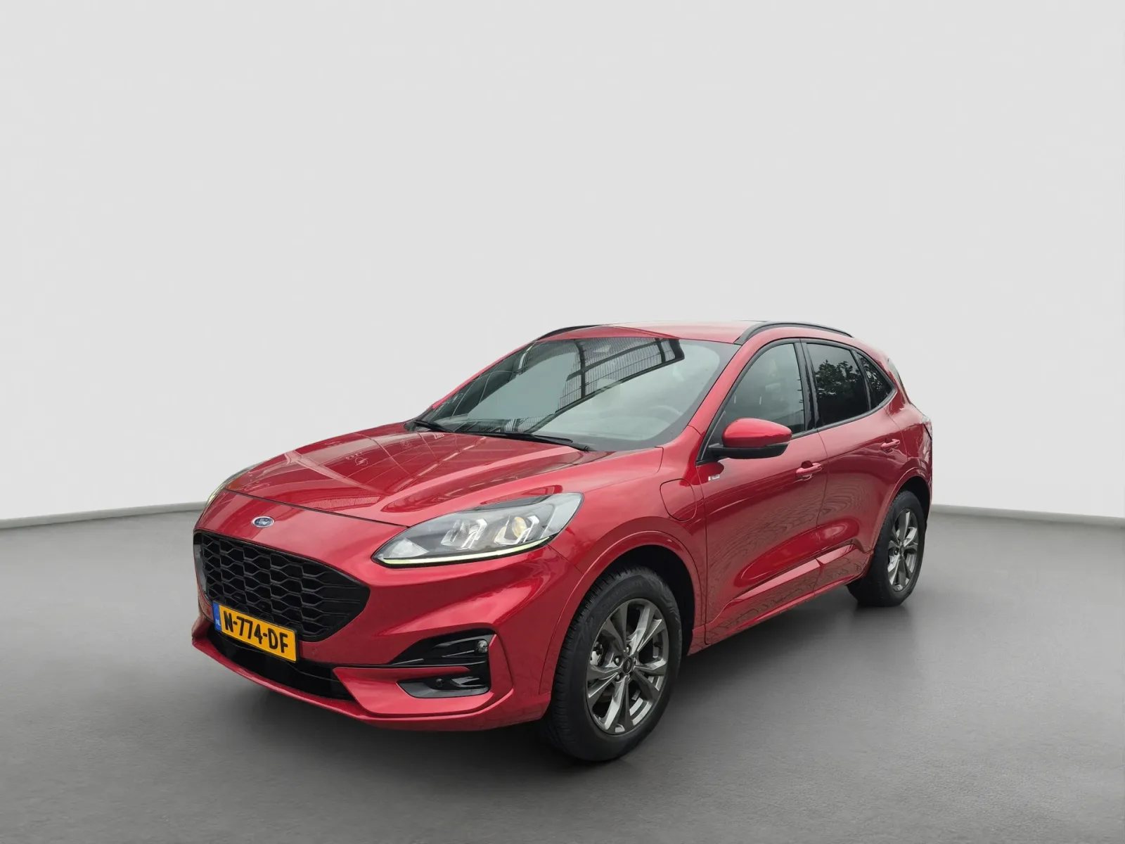 Ford Kuga (2021) — foto 1