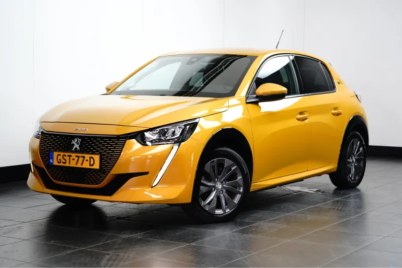 Peugeot e-208 (2021)