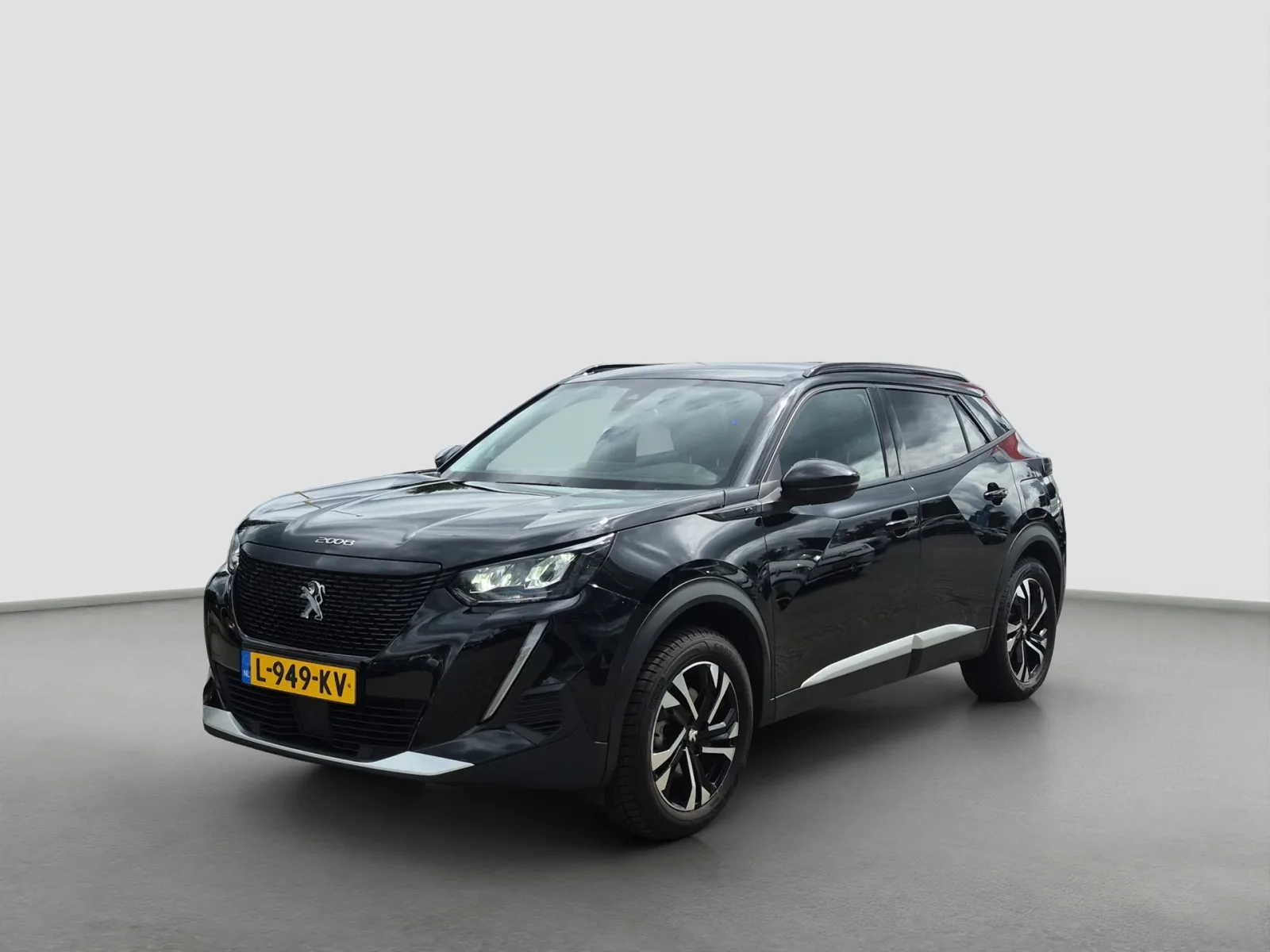 Peugeot e-2008 (2021) — foto 1