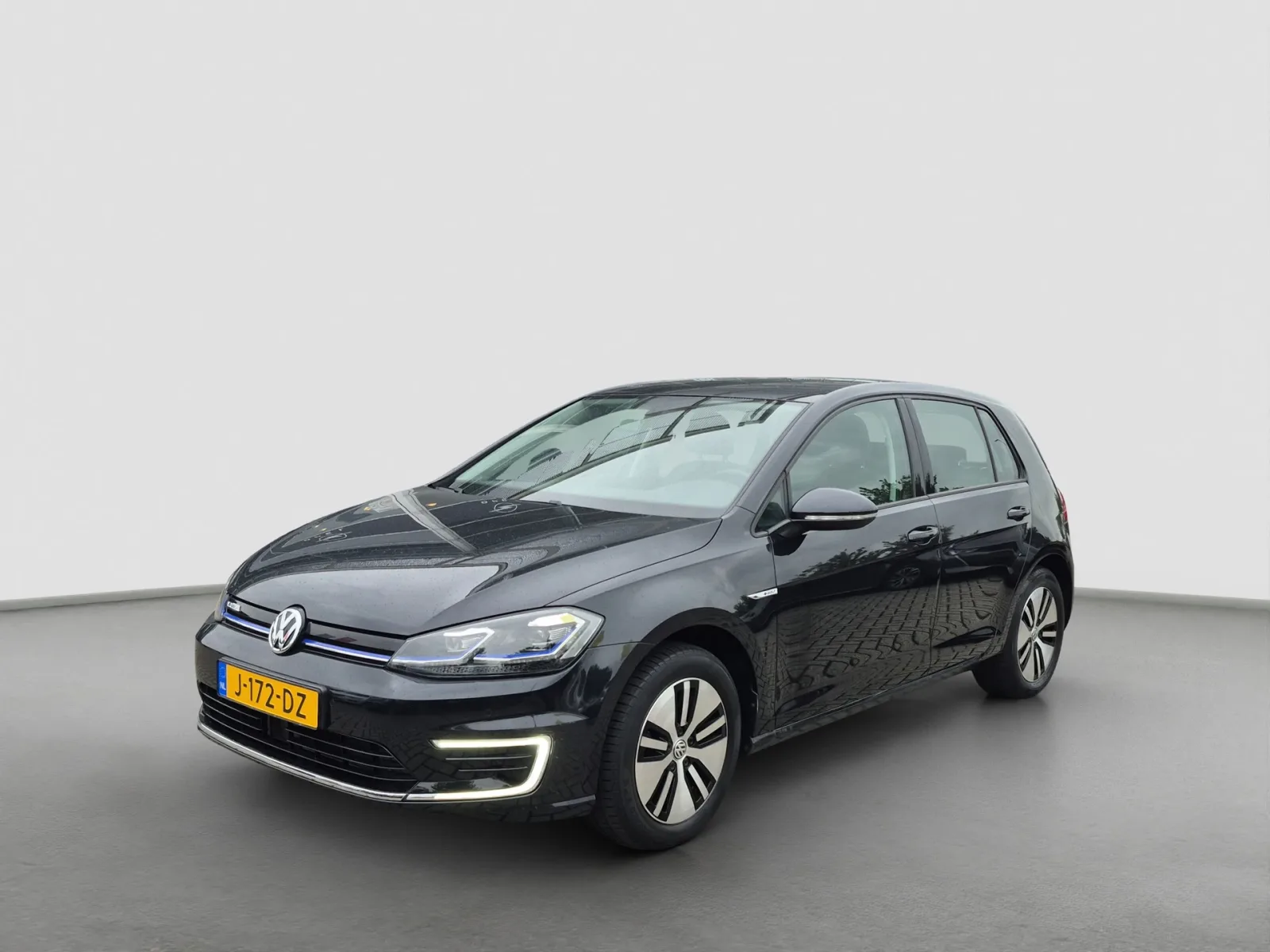 Volkswagen E-Golf (2020) — foto 1