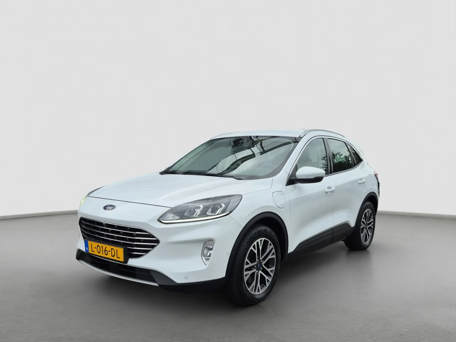 Ford Kuga (2021) — foto 1