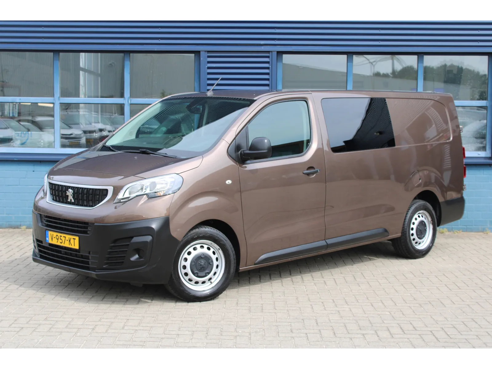 Peugeot Expert (2018) — foto 1