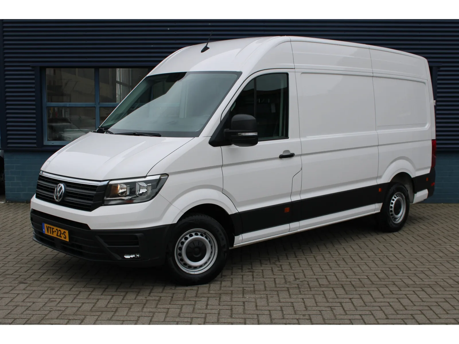Volkswagen Crafter (2023) — foto 1