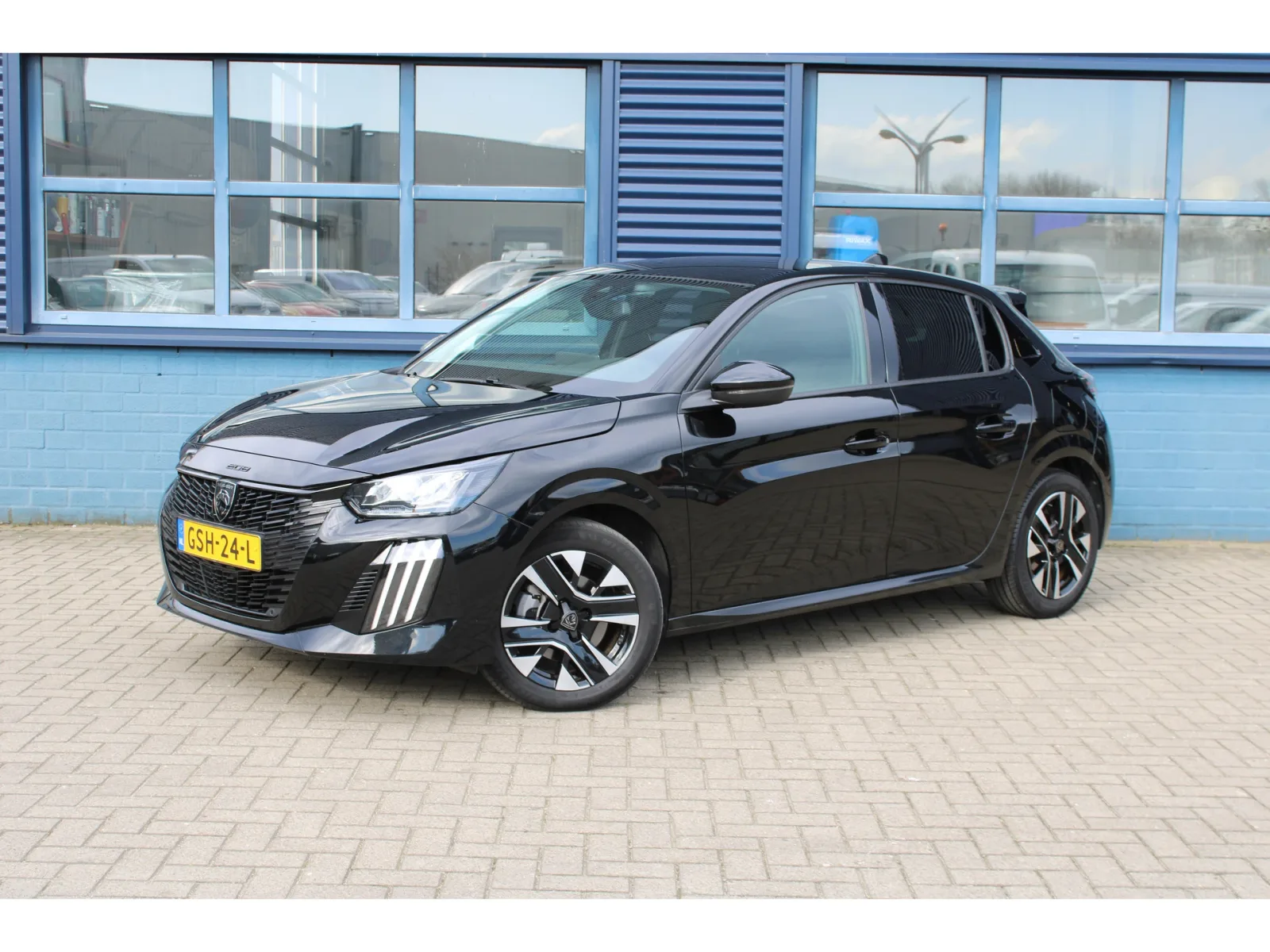 Peugeot 208 (2024) — foto 1