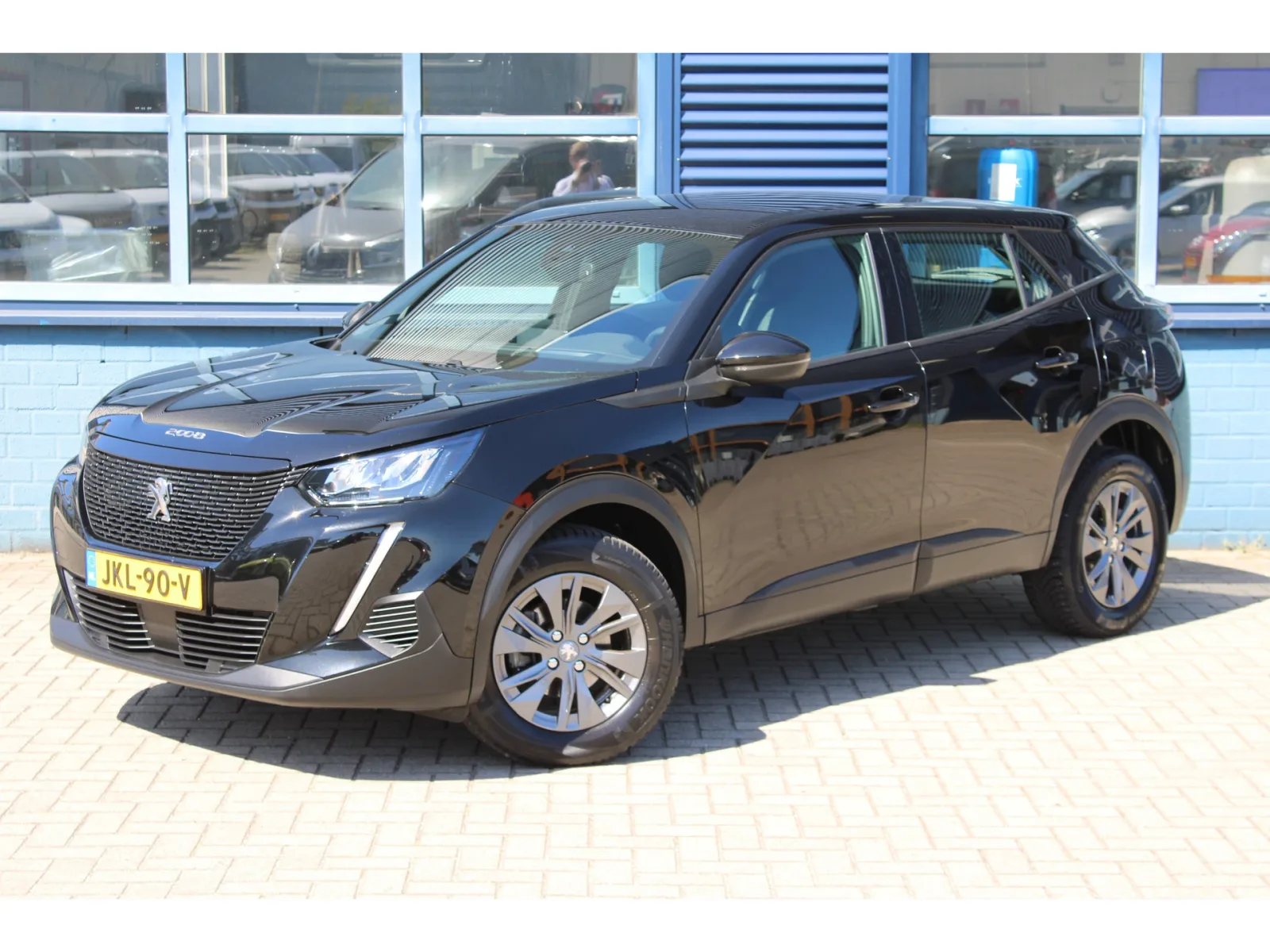 Peugeot 2008 (2023) — foto 1