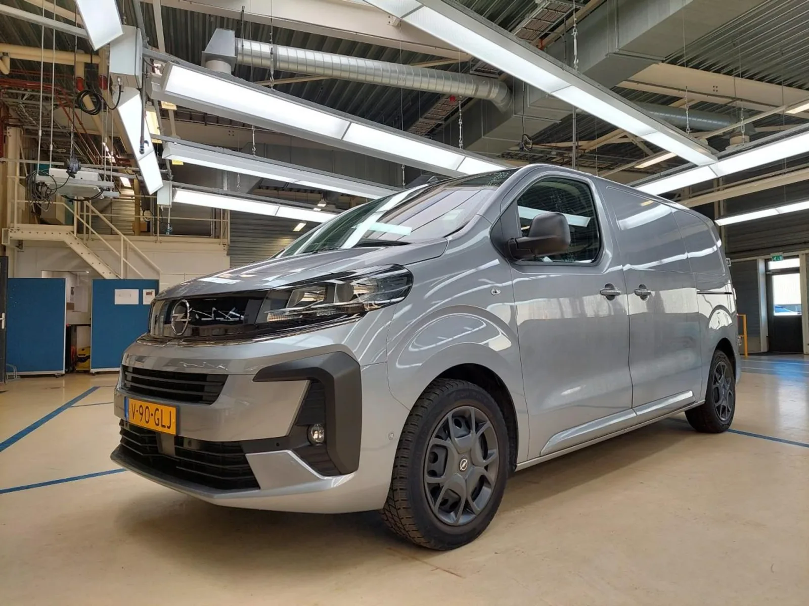 Opel Vivaro (2024) — foto 1