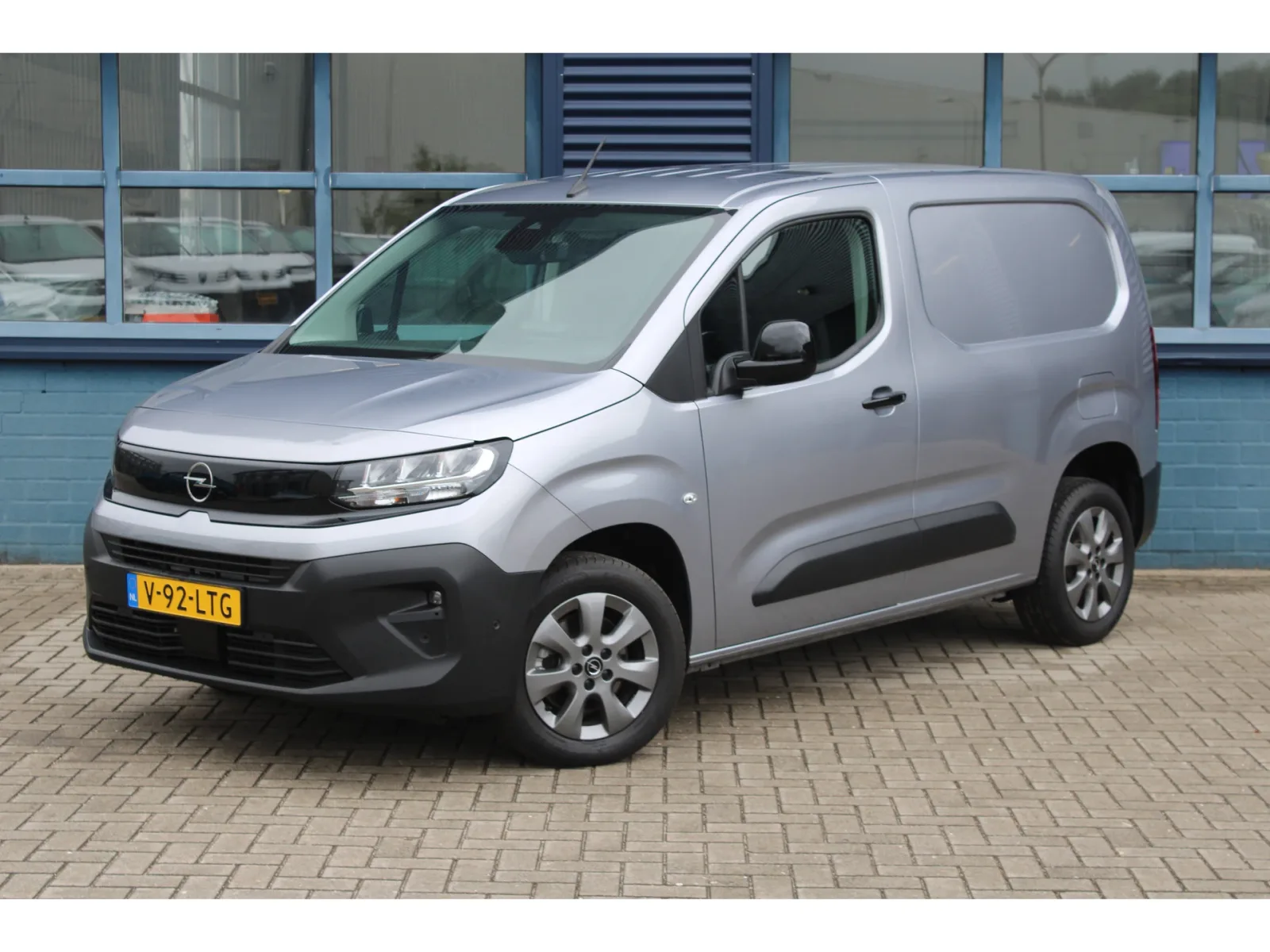 Opel Combo (2025) — foto 1