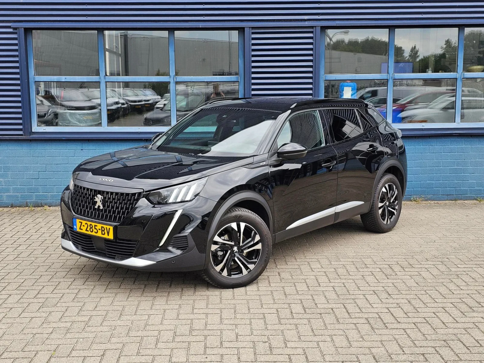 Peugeot 2008 (2023) — foto 1