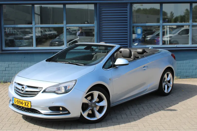 Opel Cascada (2016)