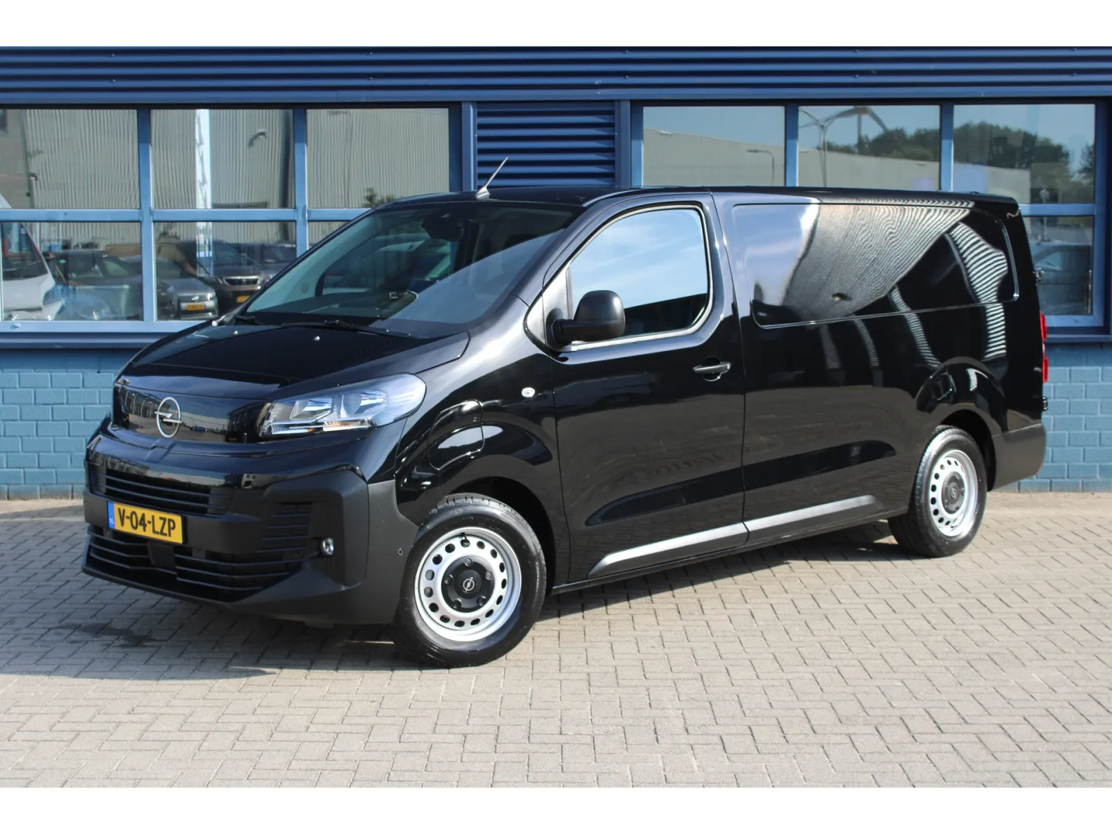 Opel Vivaro (2025) — foto 1