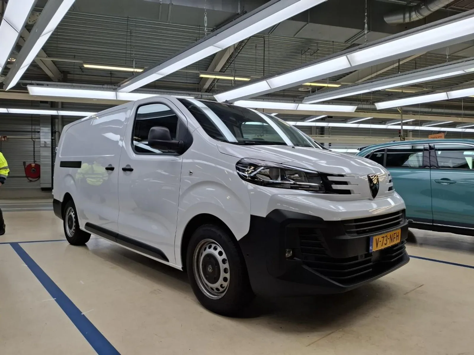 Peugeot E-Expert (2025) — foto 1