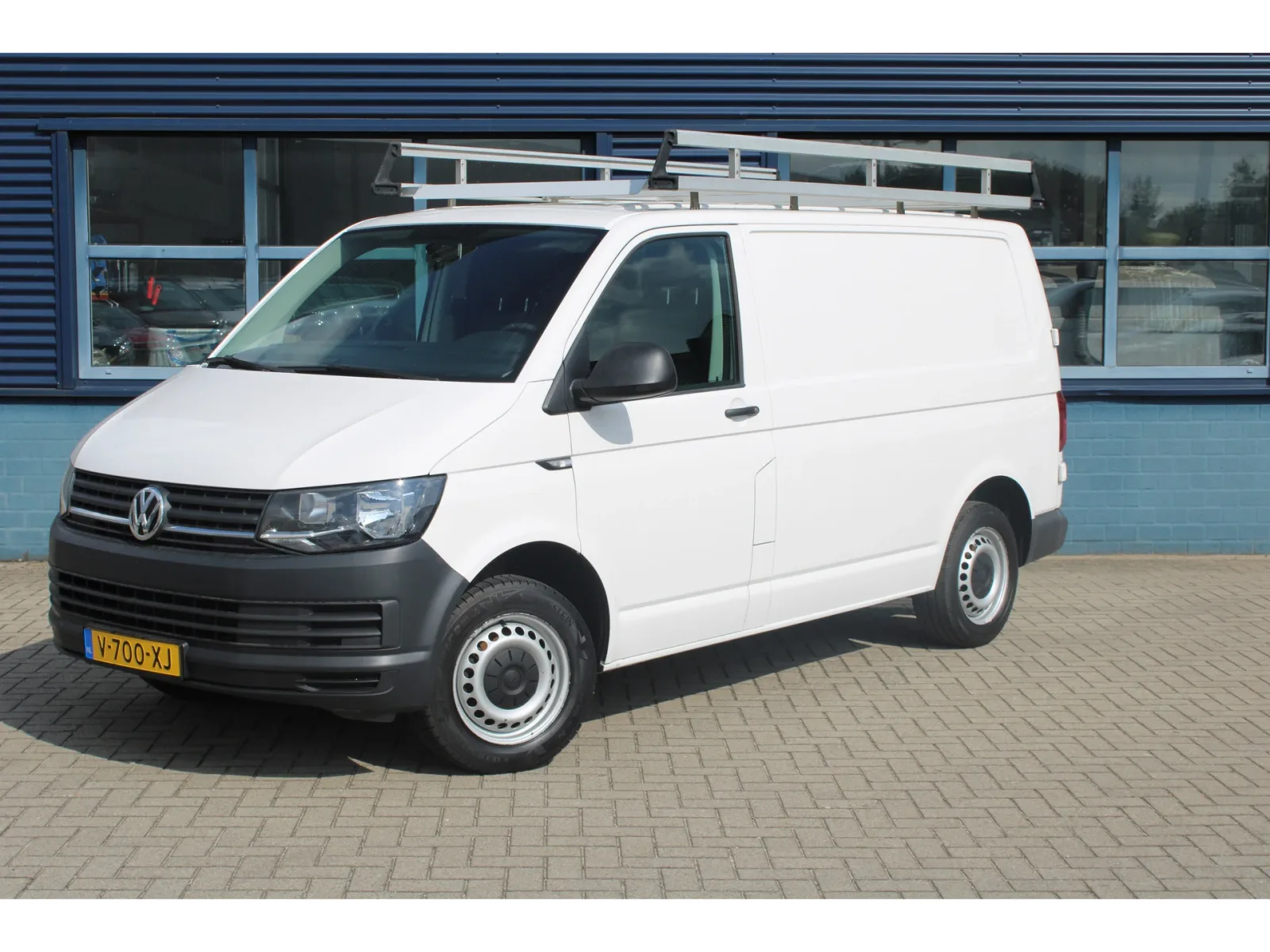 Volkswagen Transporter (2019) — foto 1