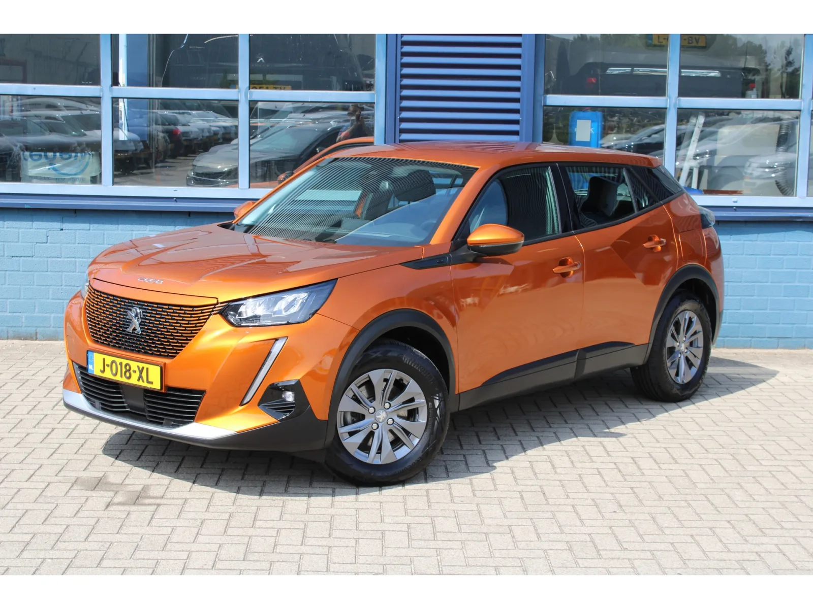 Peugeot e-2008 (2020) — foto 1