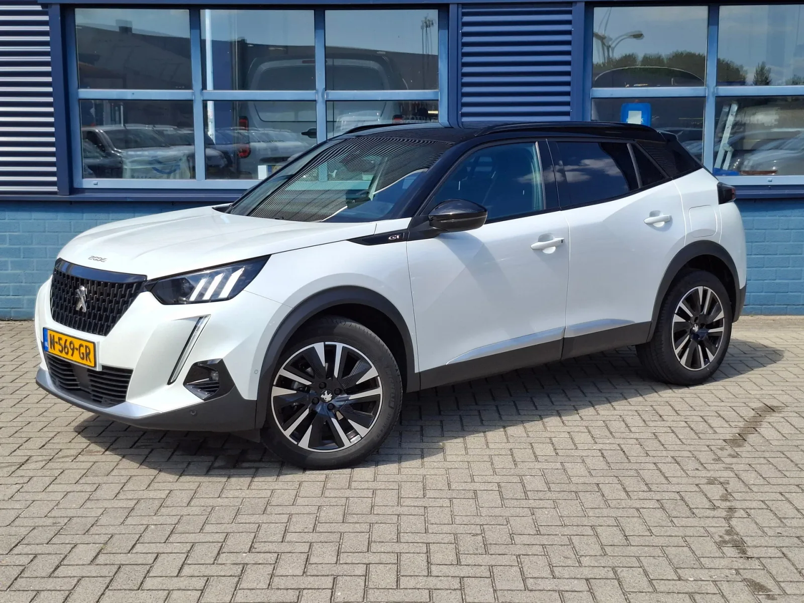 Peugeot 2008 (2021) — foto 1